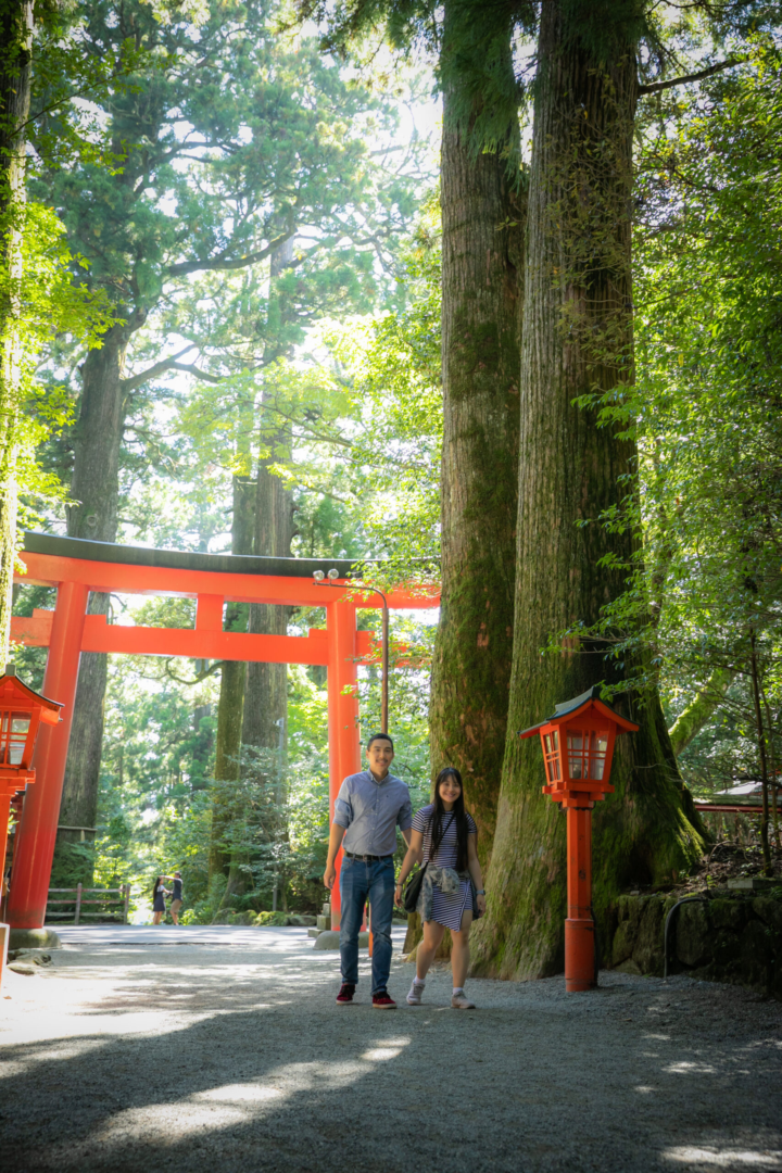 surprise proposal couple in hakone japan